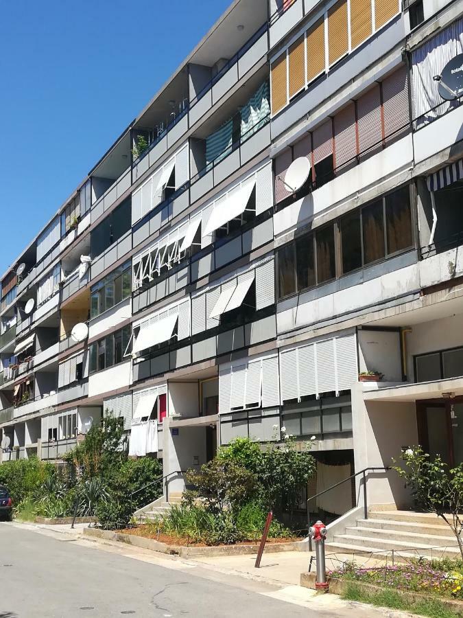Apartman Tonika Pula Luaran gambar